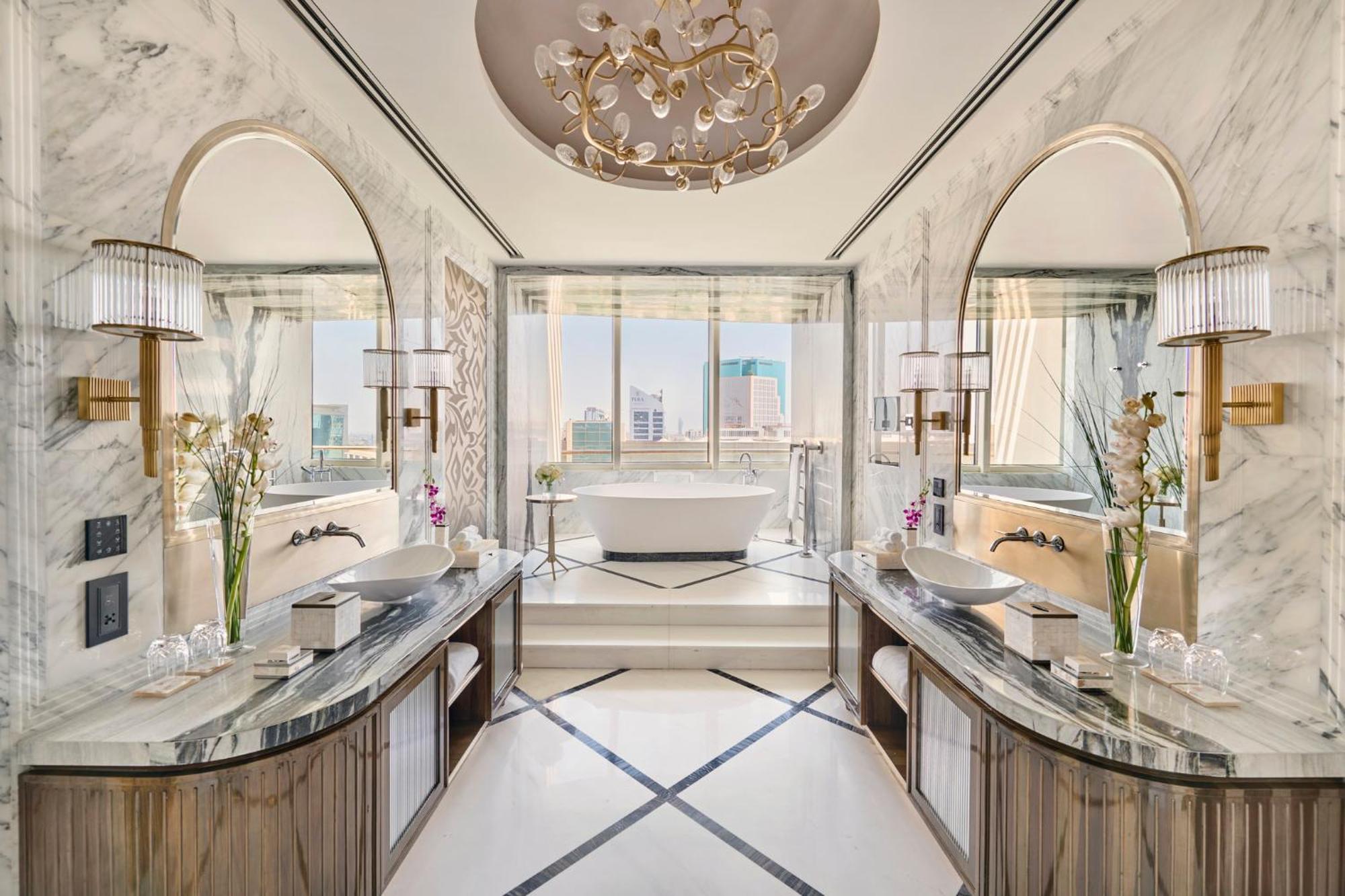โรงแรมอัล ไฟซาเลียห์ ริยาดห์ ภายนอก รูปภาพ Bathroom