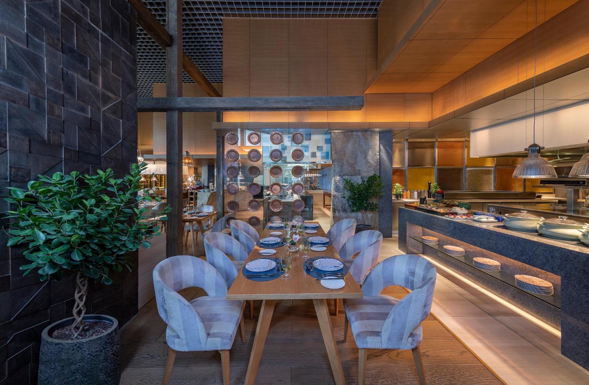 โรงแรมอัล ไฟซาเลียห์ ริยาดห์ ภายนอก รูปภาพ The Kitchen