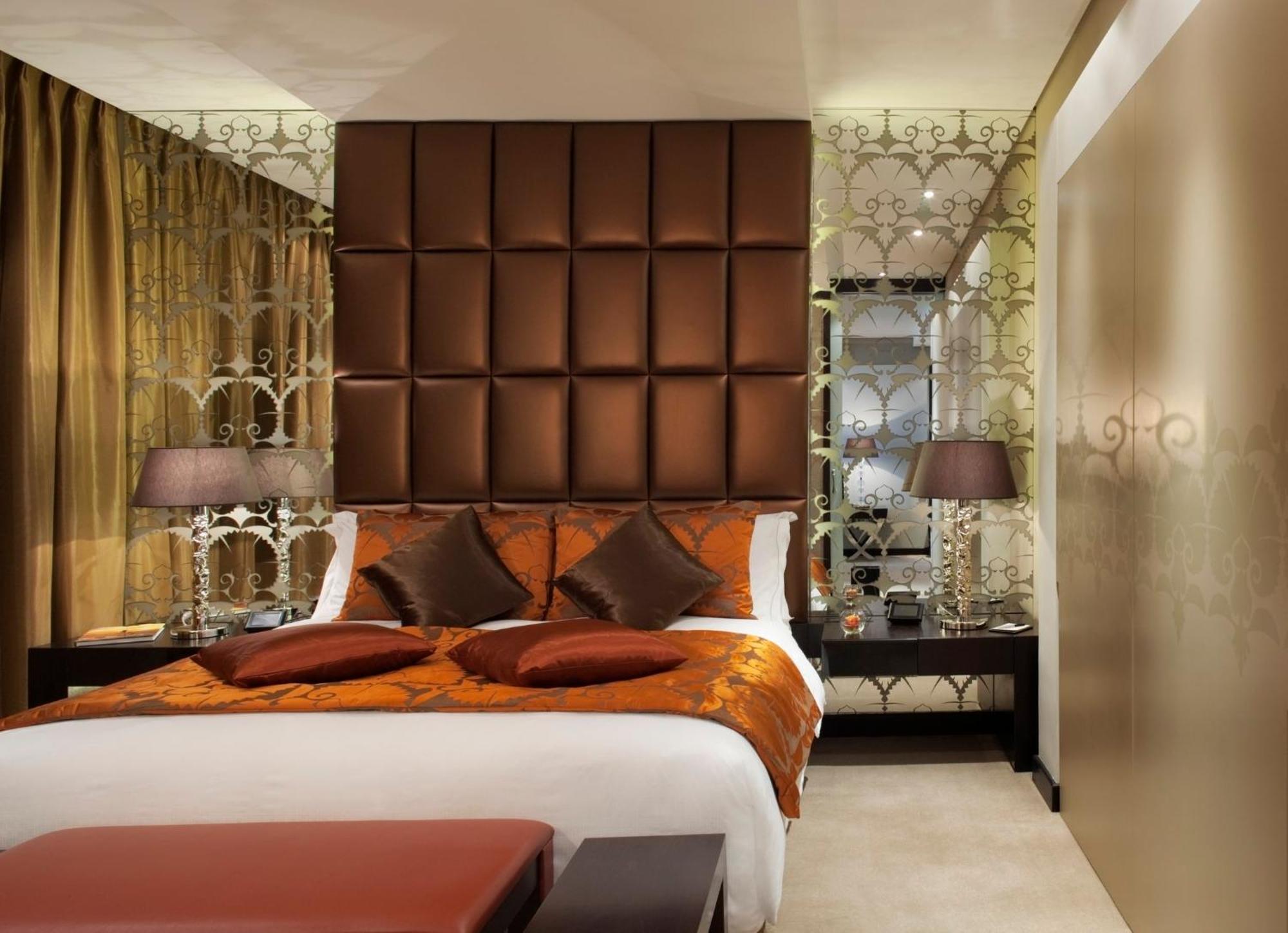 โรงแรมอัล ไฟซาเลียห์ ริยาดห์ ภายนอก รูปภาพ A bedroom at the Mandarin Oriental, Dubai